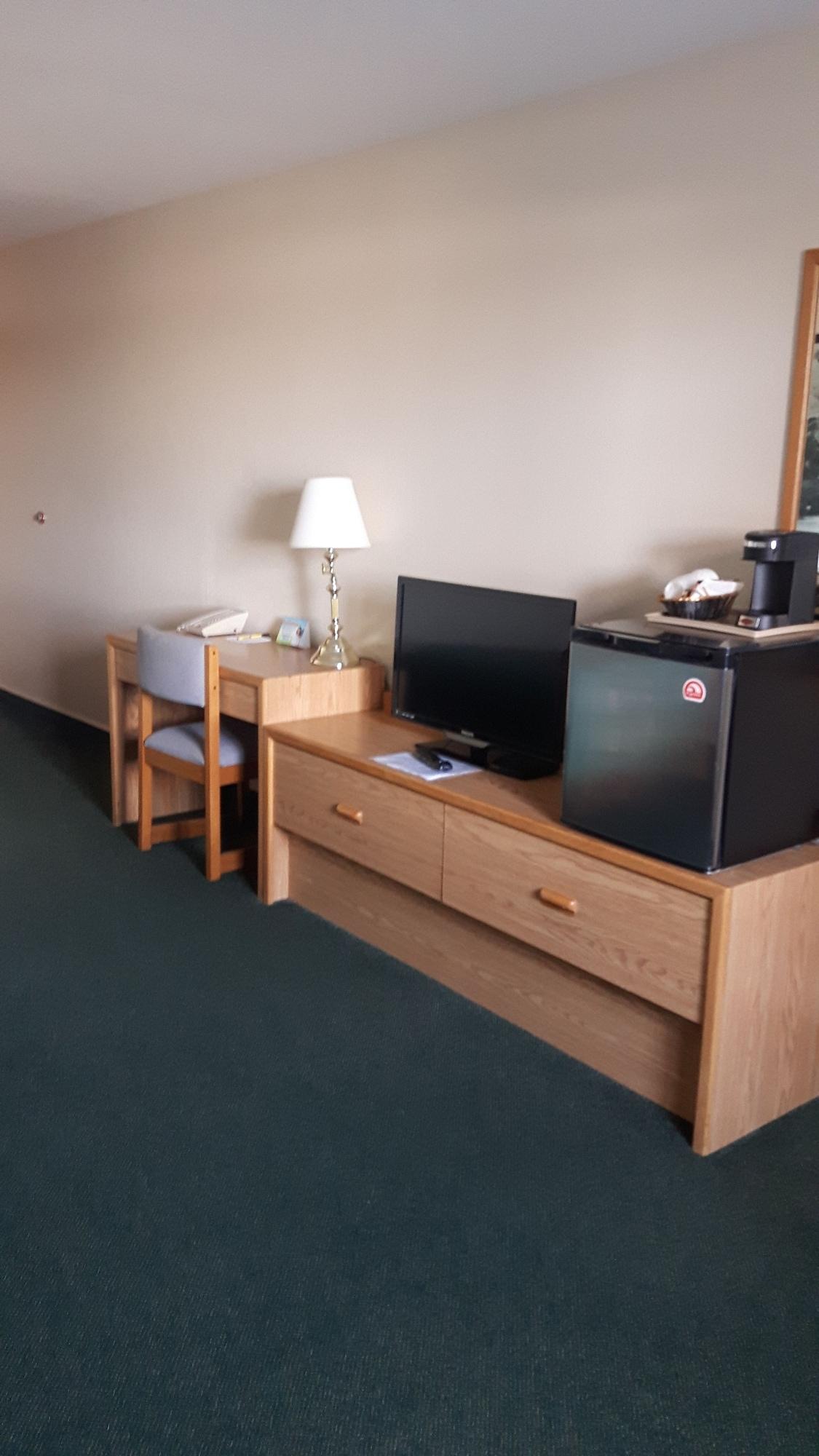 Super 8 By Wyndham Moose Jaw Sk Hotel Ngoại thất bức ảnh