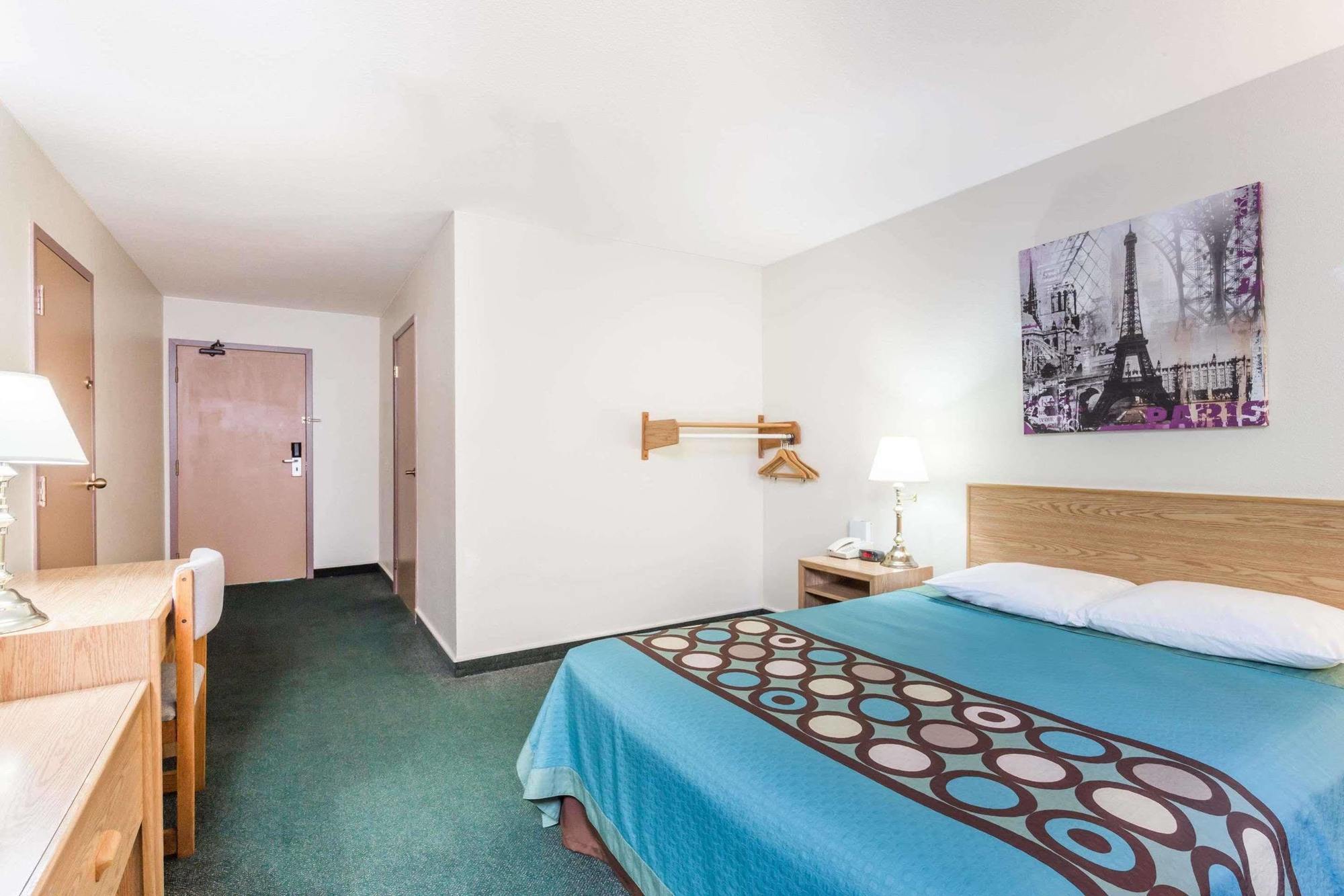 Super 8 By Wyndham Moose Jaw Sk Hotel Ngoại thất bức ảnh