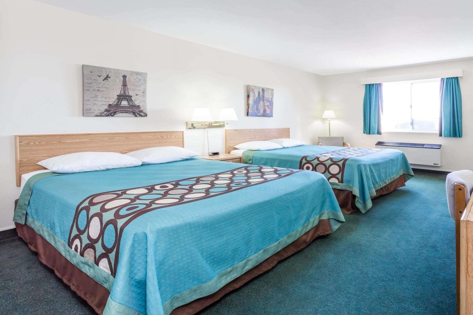 Super 8 By Wyndham Moose Jaw Sk Hotel Ngoại thất bức ảnh